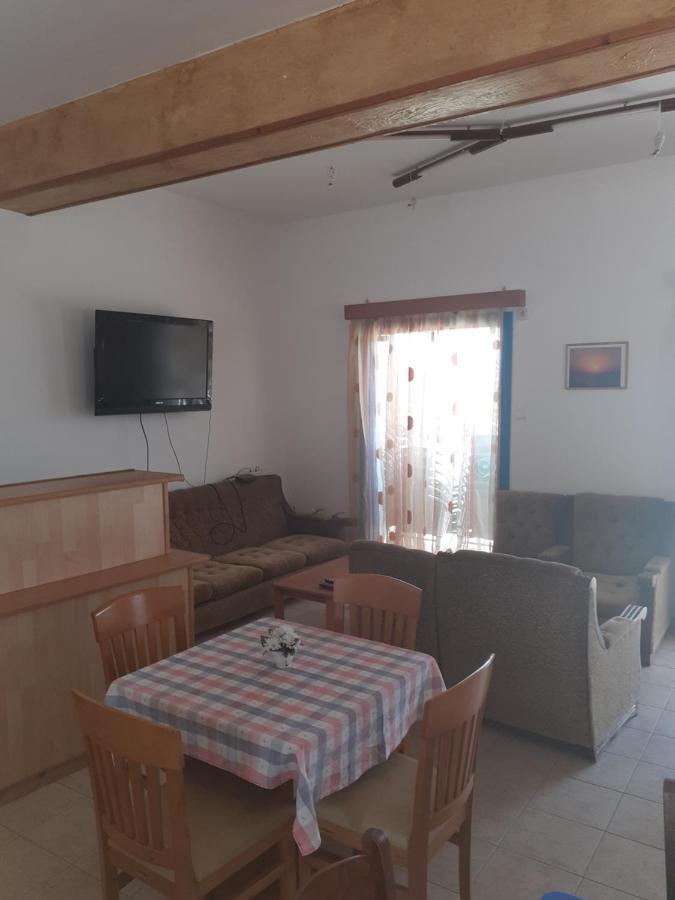 Aeriko Hotel Apartments Agia Marina  Eksteriør bilde