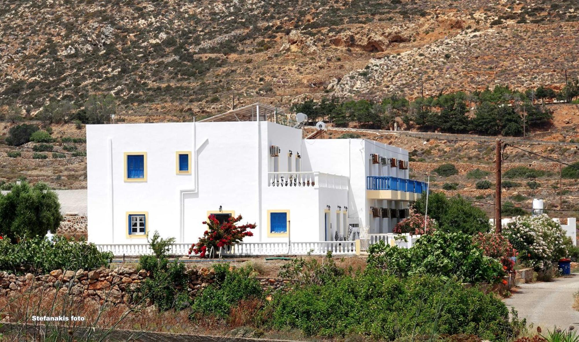 Aeriko Hotel Apartments Agia Marina  Eksteriør bilde