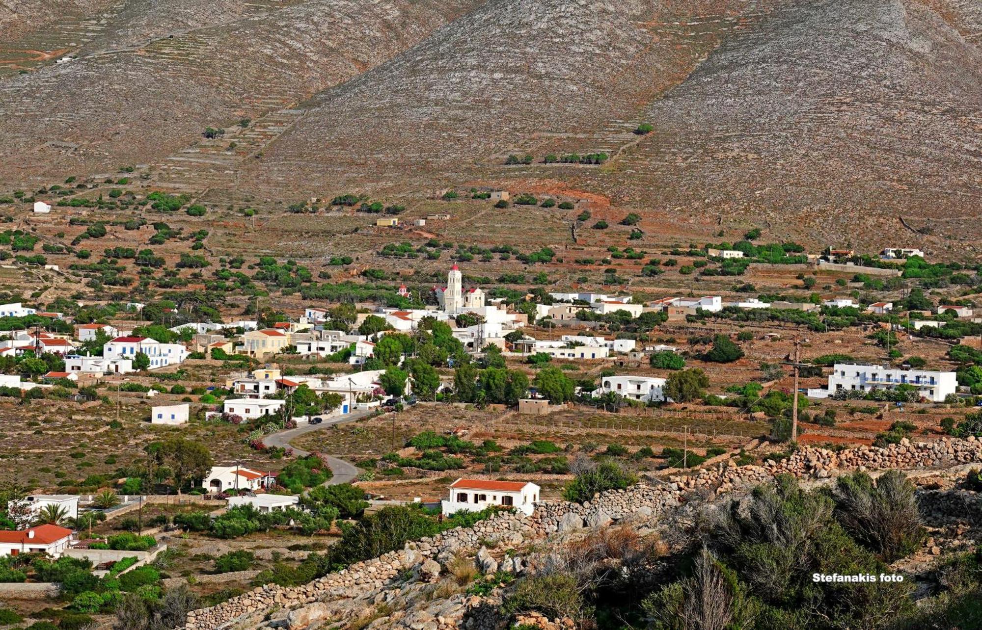 Aeriko Hotel Apartments Agia Marina  Eksteriør bilde
