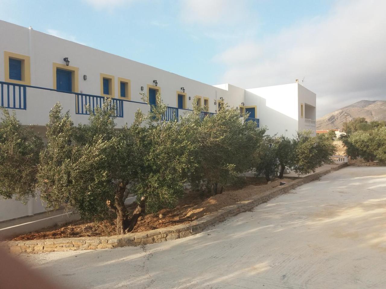 Aeriko Hotel Apartments Agia Marina  Eksteriør bilde